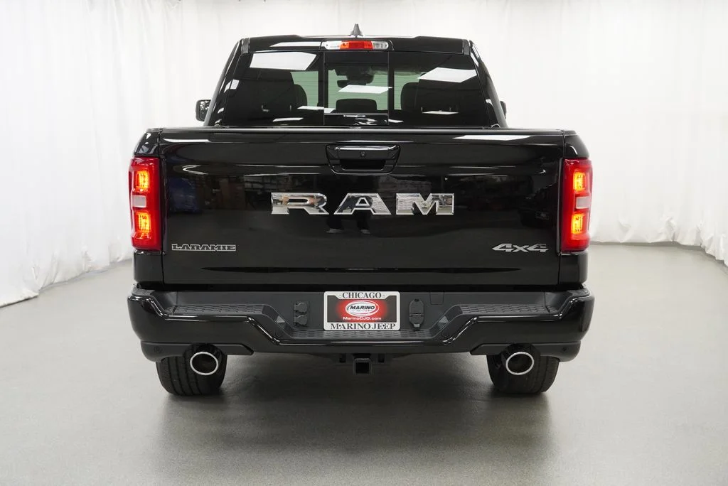 New 2027 Diamond Black Crystal Pearl-Coat Exterior Paint RAM Laramie image 10
