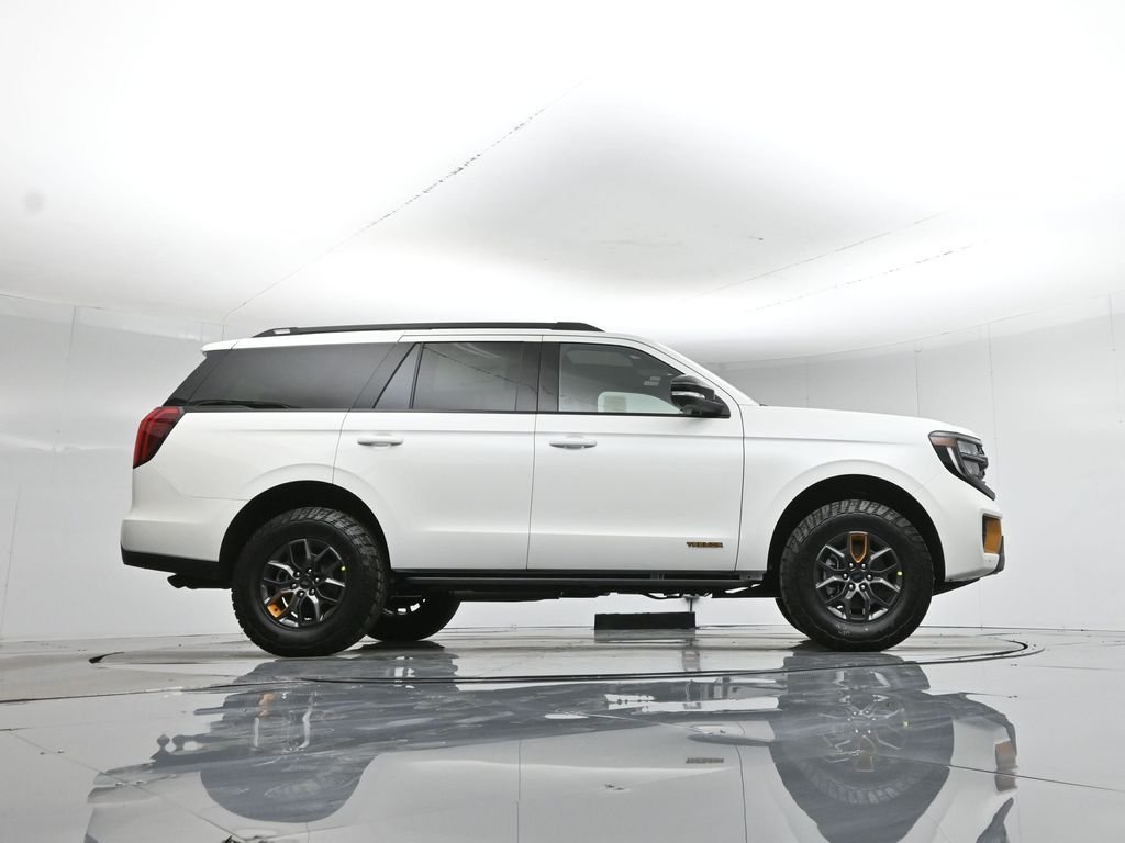 New 2026 Star White Metallic Tri-Coat Ford Tremor image 51