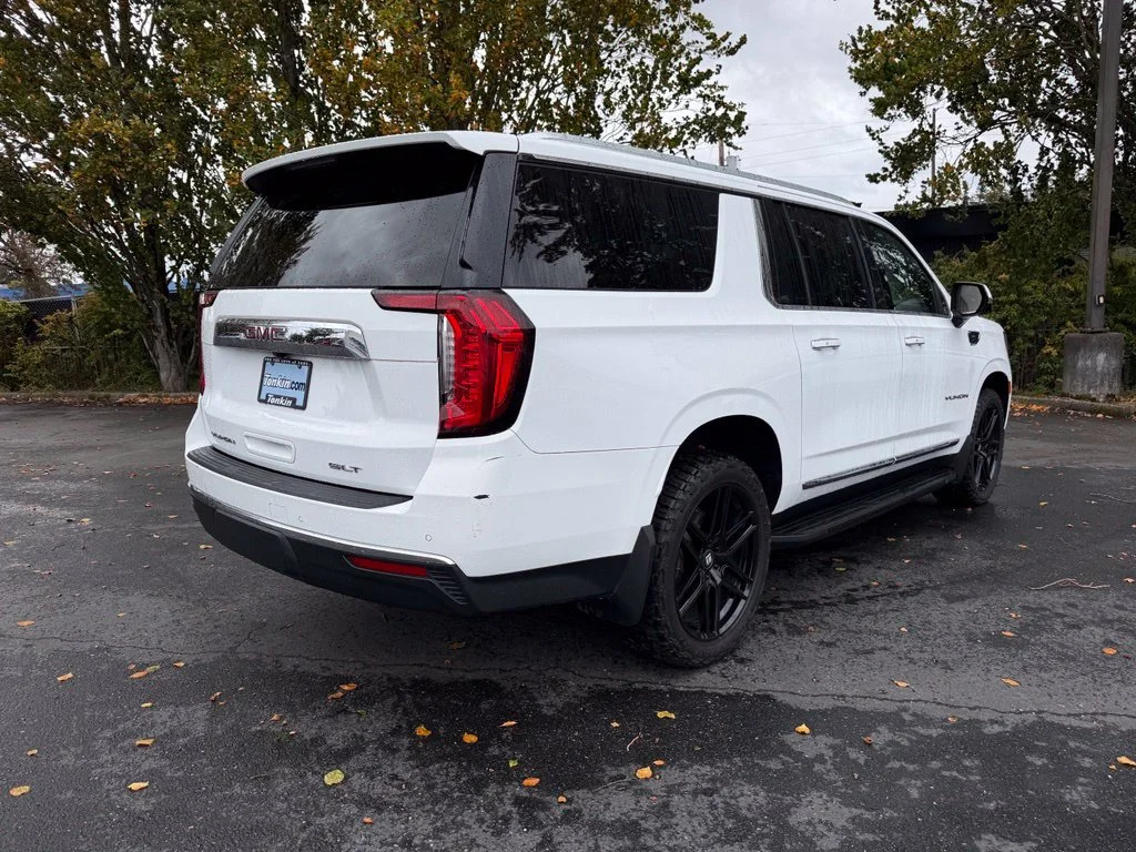 Used 2022 White GMC SLT image 10