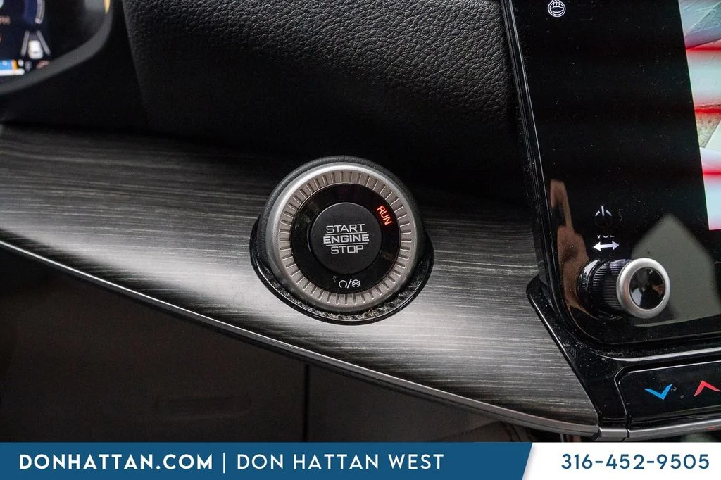 2023 Jeep Wagoneer Series III - Photo 9