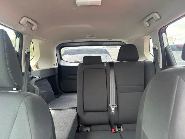 Used 2023 White Nissan S image 8