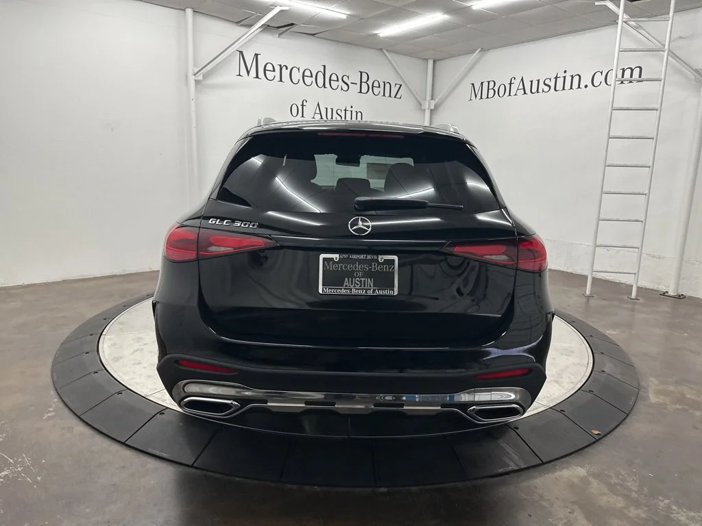Used 2026 Black Mercedes-Benz GLC 300 image 6