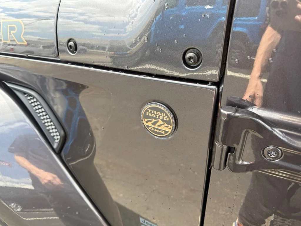 New 2026 Granite Crystal Metallic Clear-Coat Exterior Paint Jeep 85th Anniversary Edition image 12
