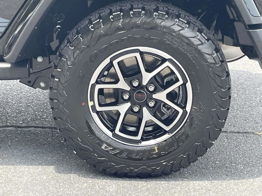New 2026 Black Clearcoat Jeep Rubicon image 12
