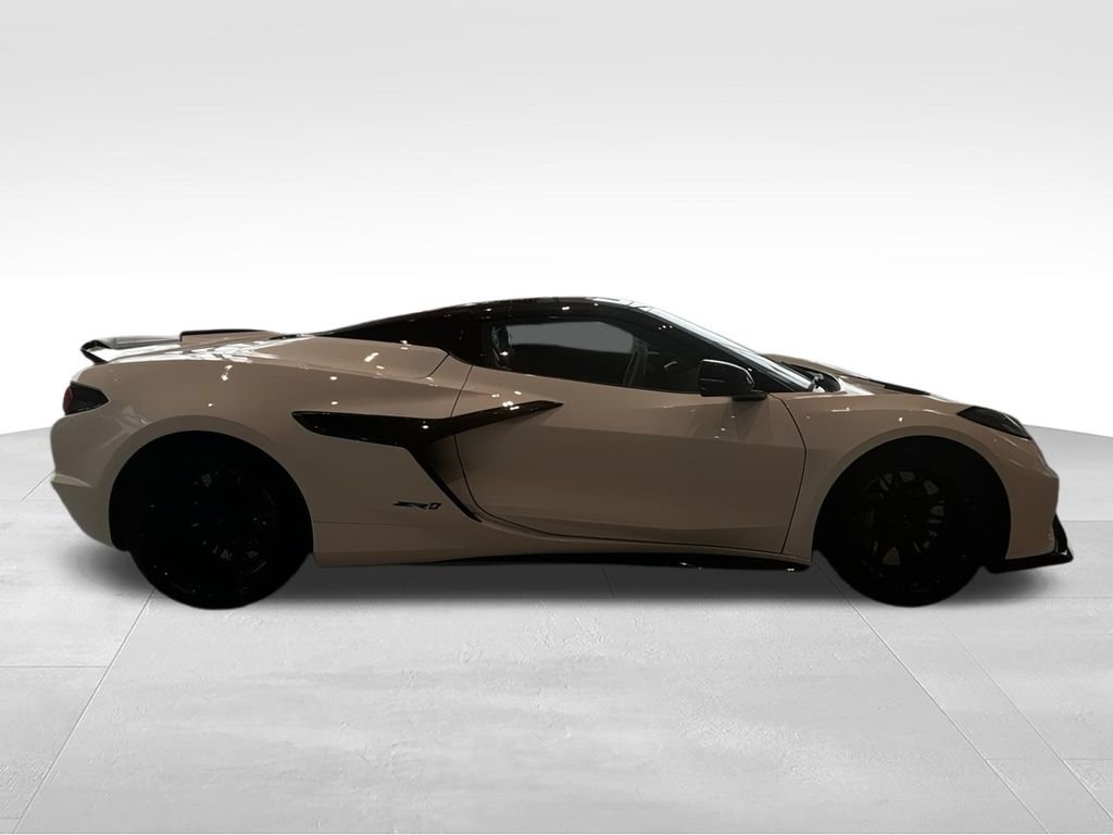 2025 Chevrolet Corvette 3LZ - Photo 9