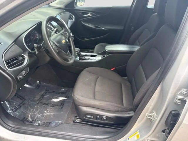 Used 2022 Silver Chevrolet LT image 12