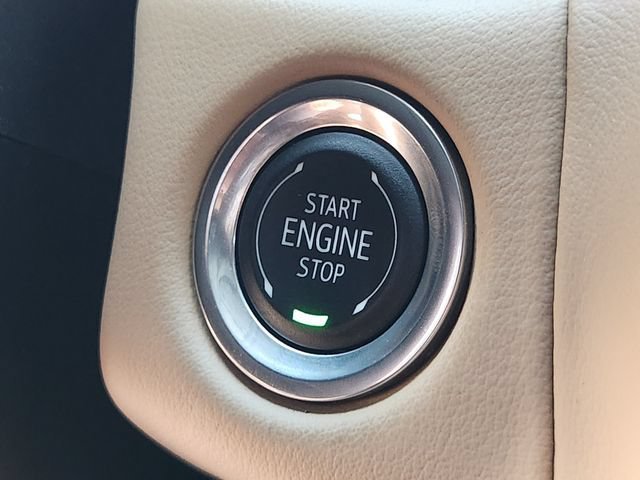 2024 Chevrolet Suburban Premier - Photo 20