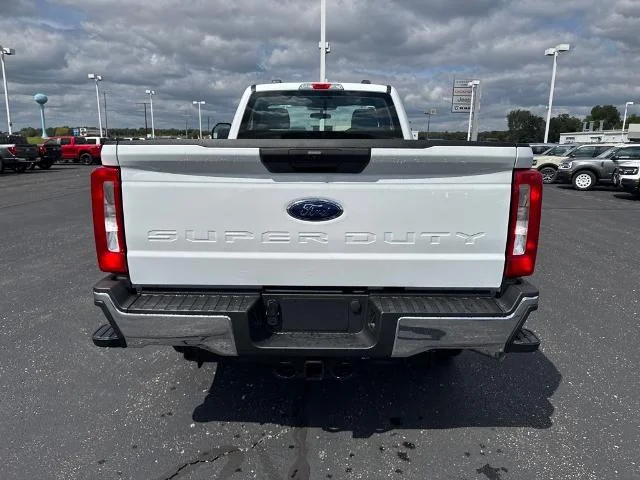 2026 Ford F-250 Super Duty XL - Photo 31