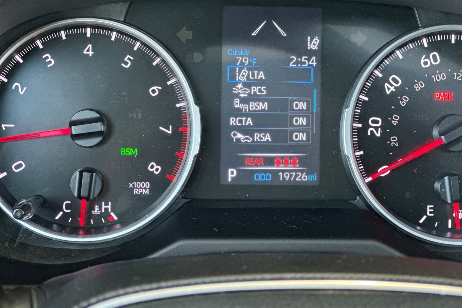 Used 2022 MAGNETIC GRAY Toyota XLE Premium image 24