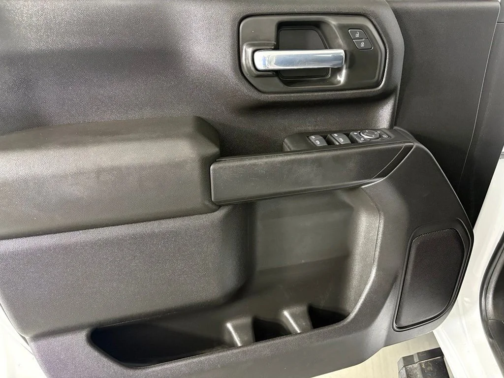 Used 2024 White Chevrolet Custom image 14