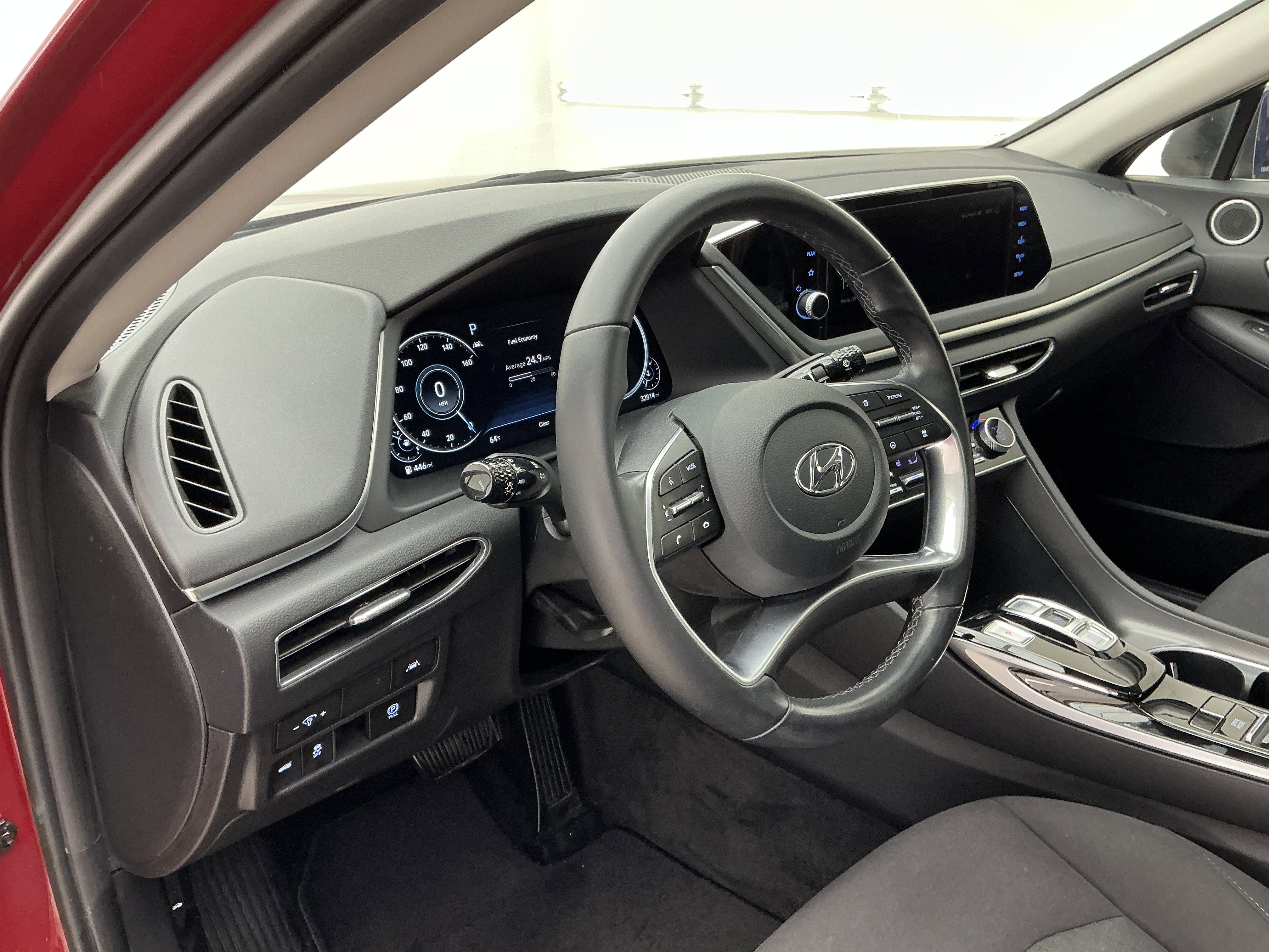 Used 2023 Ultimate Red Hyundai SEL image 12