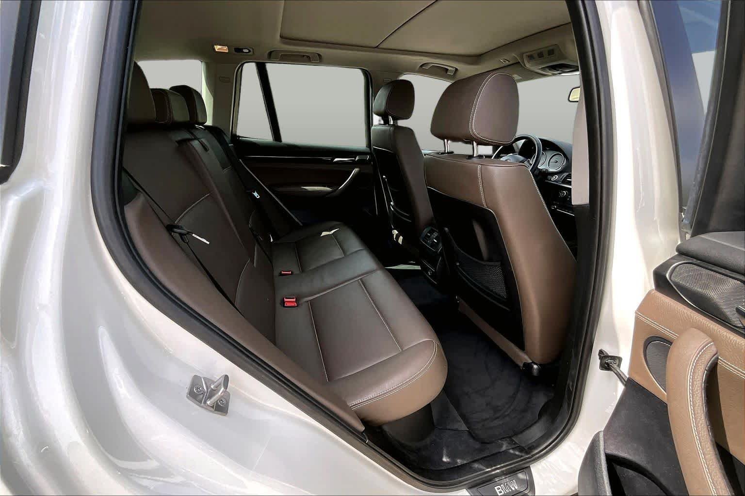 Used 2013 Alpine White BMW xDrive28i image 20