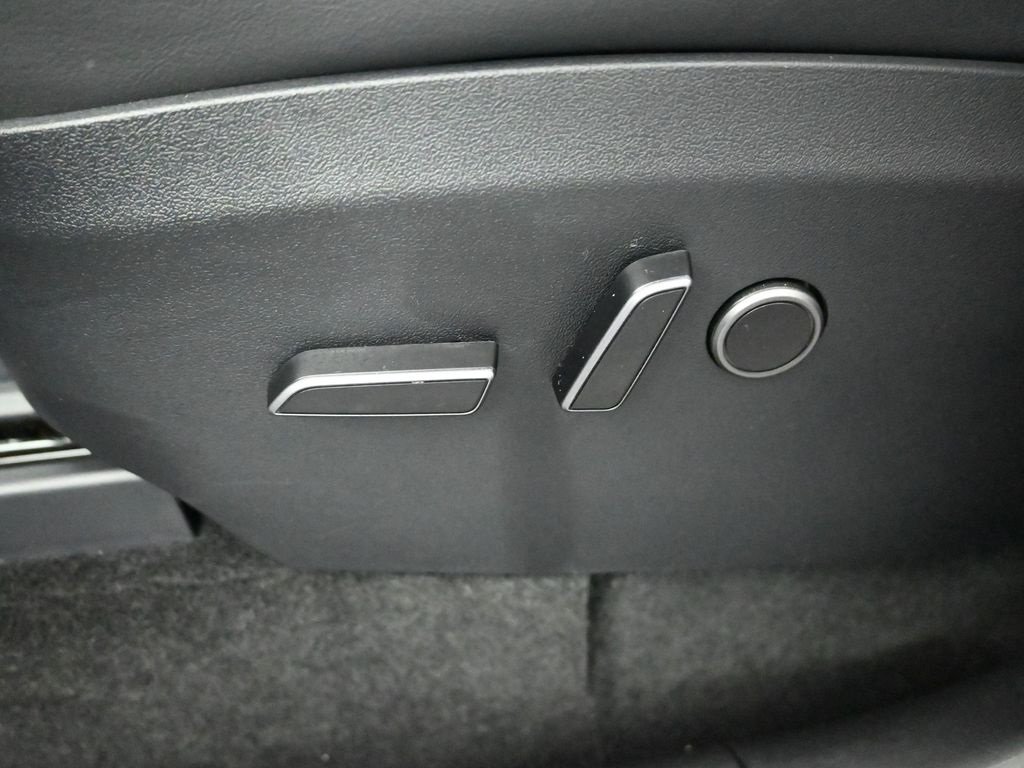 2023 TESLA MODEL Y - Image 10