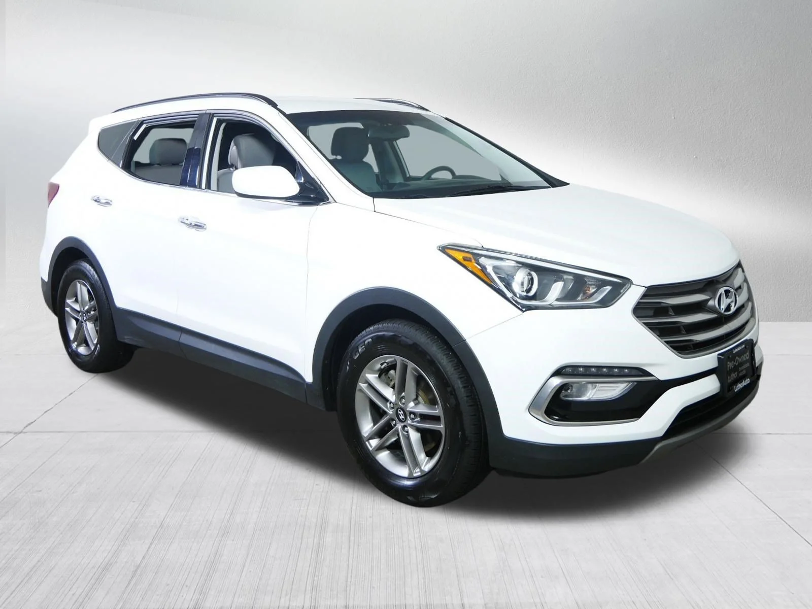 Used 2017 Frost White Pearl Hyundai 2.4L image 1