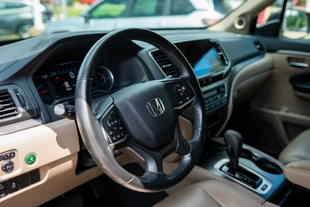Used 2019 Deep Scarlet Pearl Honda EX-L image 34
