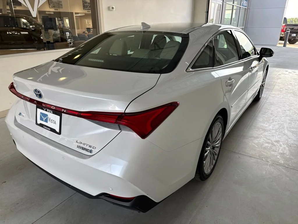 Used 2020 Pearl Toyota Limited image 5