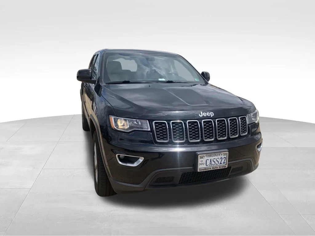 Used 2022 Black Jeep Laredo E image 8