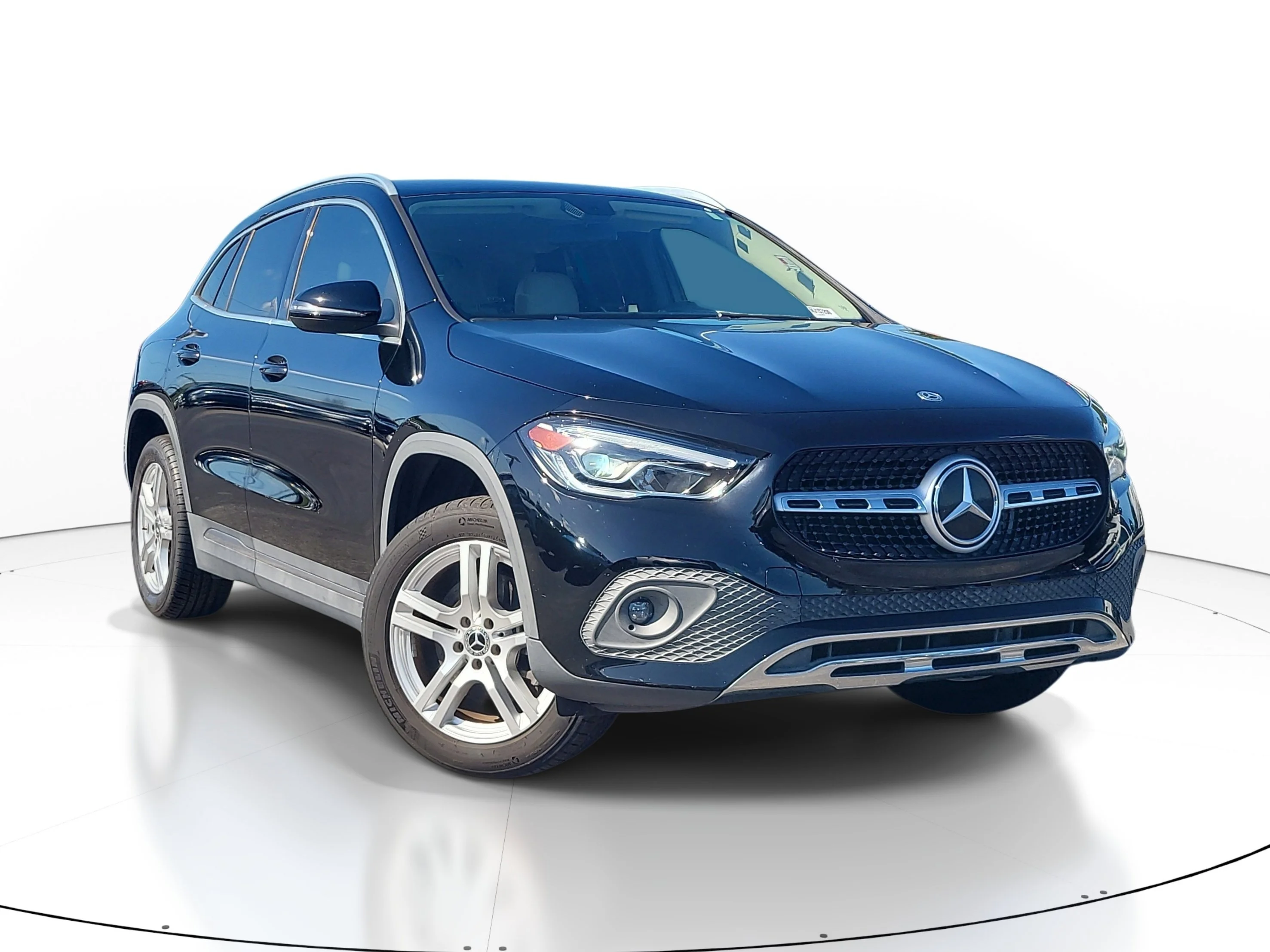 Used 2021  Mercedes-Benz GLA 250 image 1