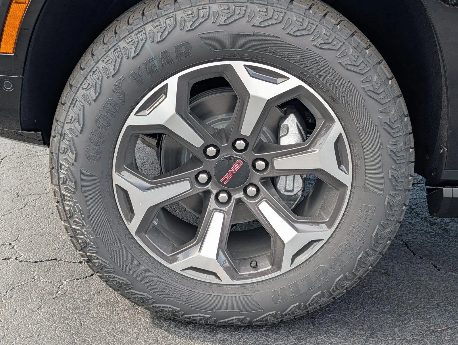 New 2026 Onyx Black GMC AT4 Ultimate image 10