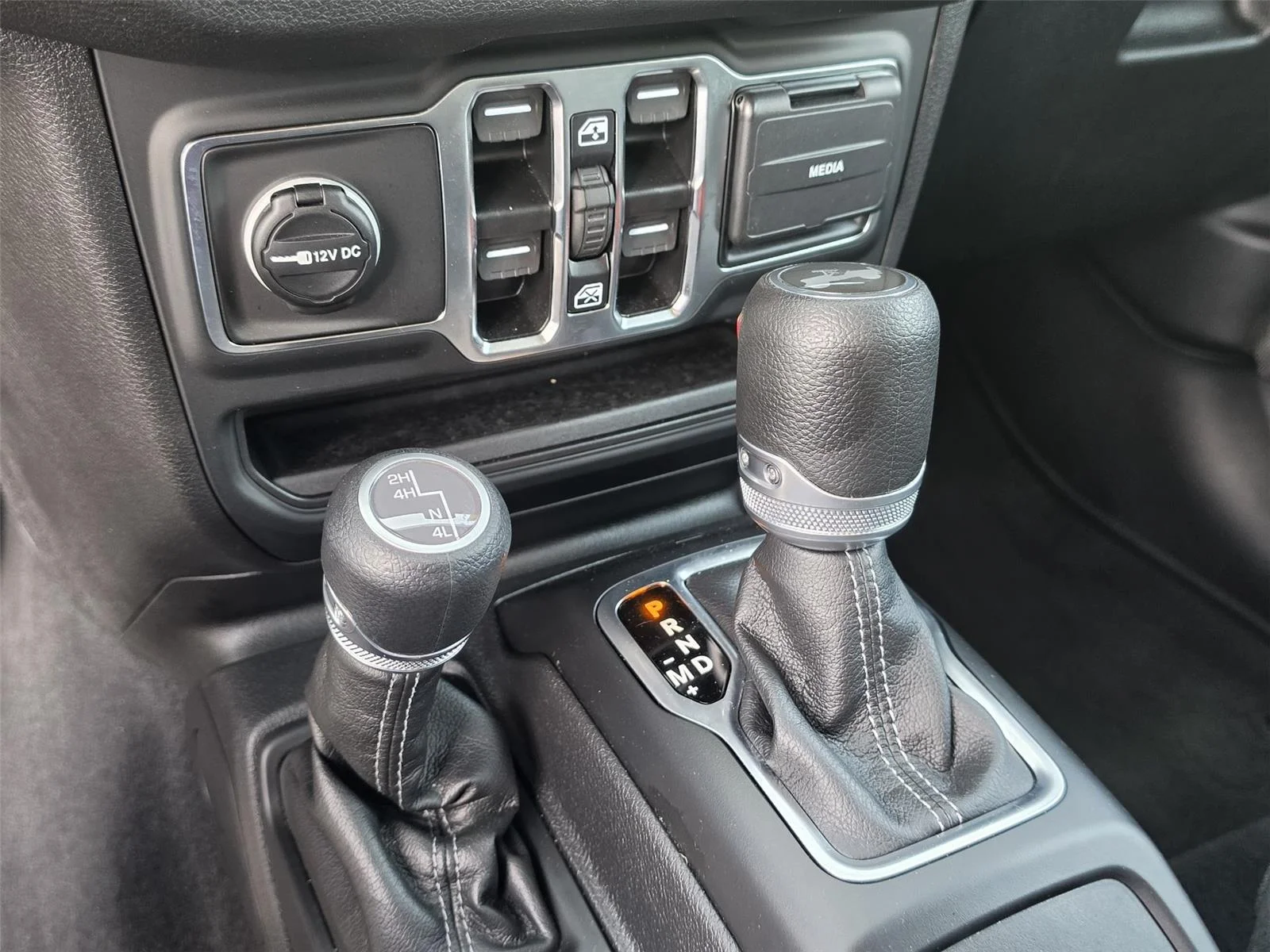 Used 2026 Granite Crystal Metallic Clearcoat Jeep Sport image 23