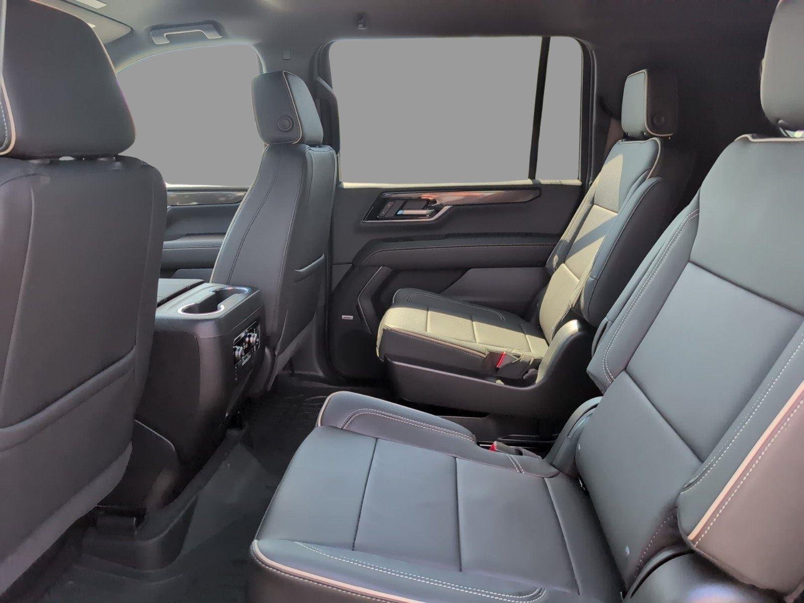 New 2026 Sterling Metallic GMC Elevation image 38