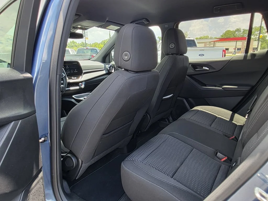 Used 2026 Lakeshore Blue Metallic Chevrolet LT image 13