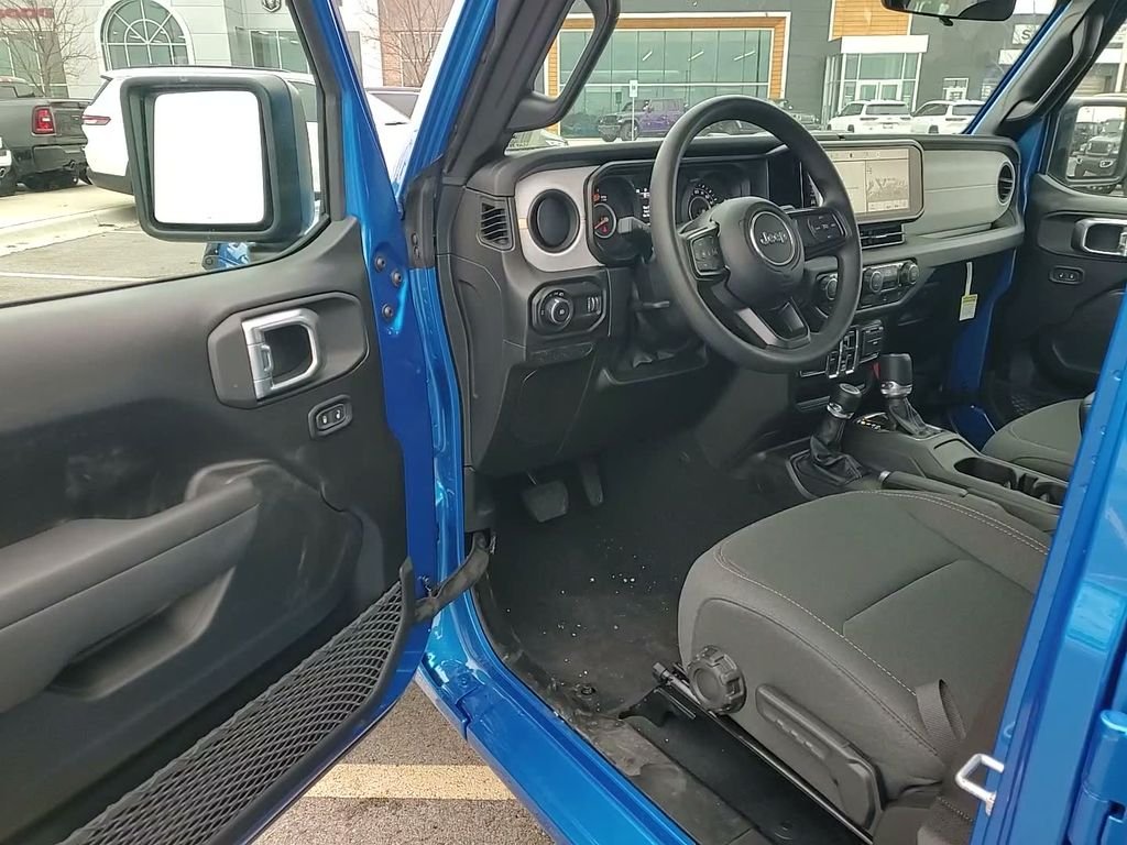 New 2026 Hydro Blue Pearl-Coat Exterior Paint Jeep Sport image 15