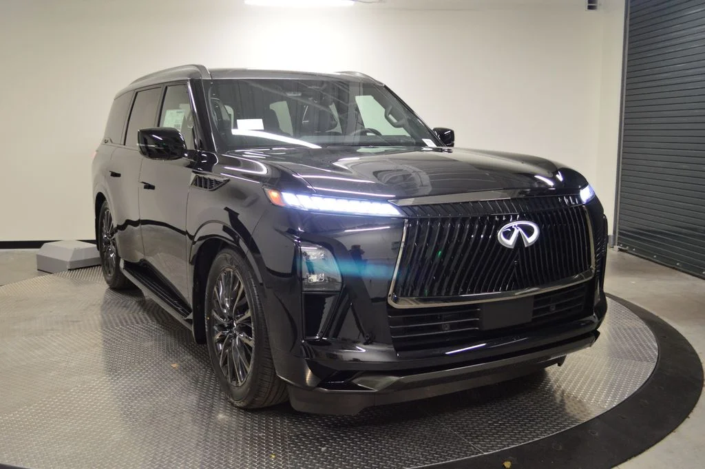 New 2026 Black / Graphite INFINITI AUTOGRAPH image 9