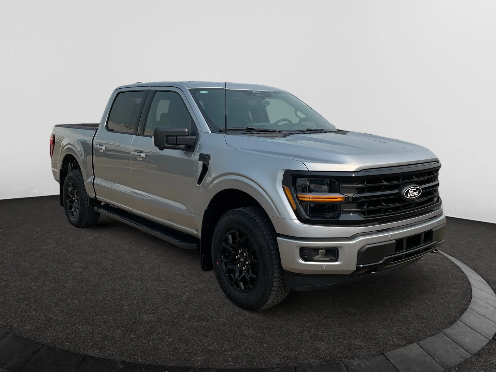 New 2026 Iconic Silver Metallic Ford XLT image 7