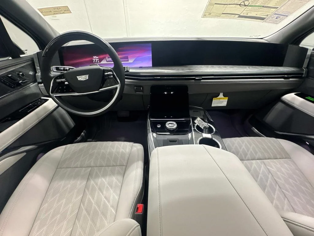 2025 Cadillac Escalade IQ Luxury 1 - Photo 14