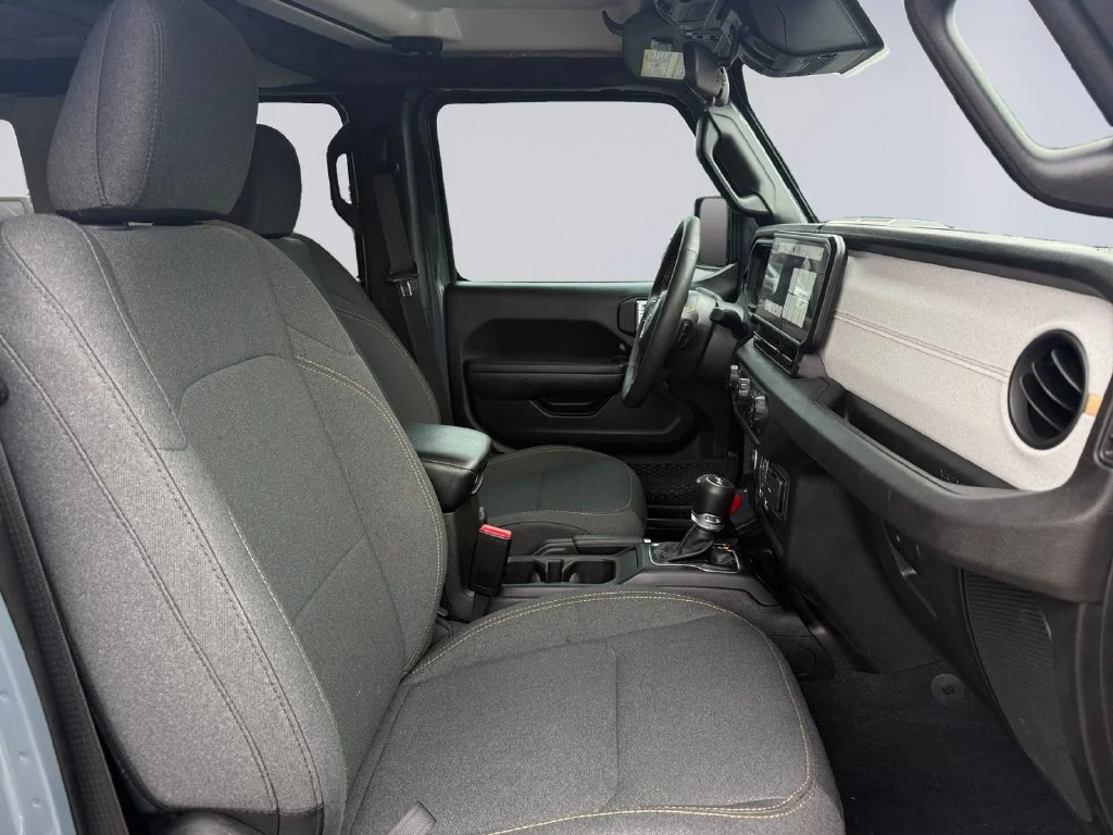 Used 2024 Gray Jeep Sport S 4xe image 18