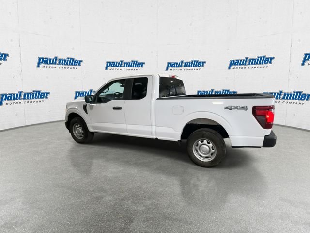 Used 2025 White Ford XL image 8