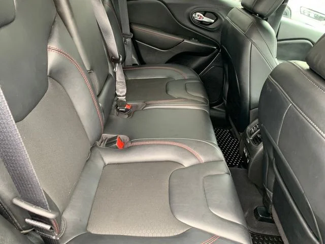 Used 2022 Gray Jeep Trailhawk image 14