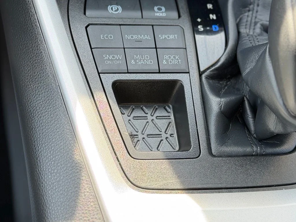 Certified Used 2023 White Toyota LE image 21