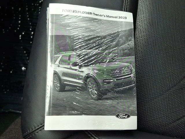 Used 2023 Silver Ford Platinum image 26
