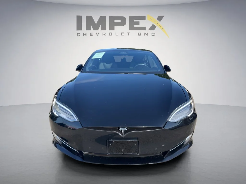 Used 2020  Tesla Performance image 8