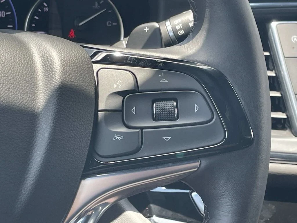 Used 2022 Blue Buick Avenir image 28