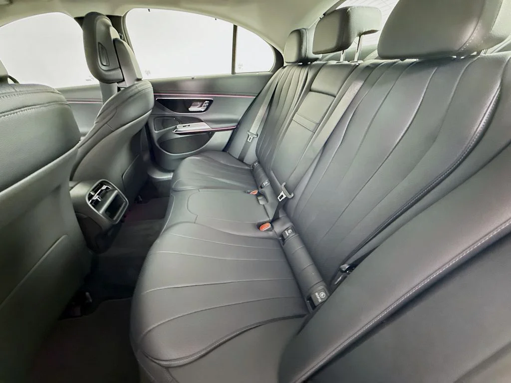 New 2026 Graphite Gray Metallic Mercedes-Benz E 450 image 25