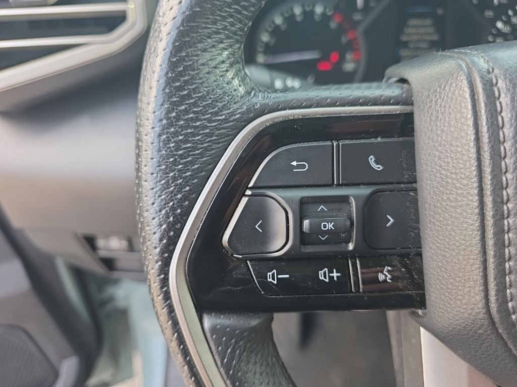 Used 2022 Gray Toyota SR5 image 18