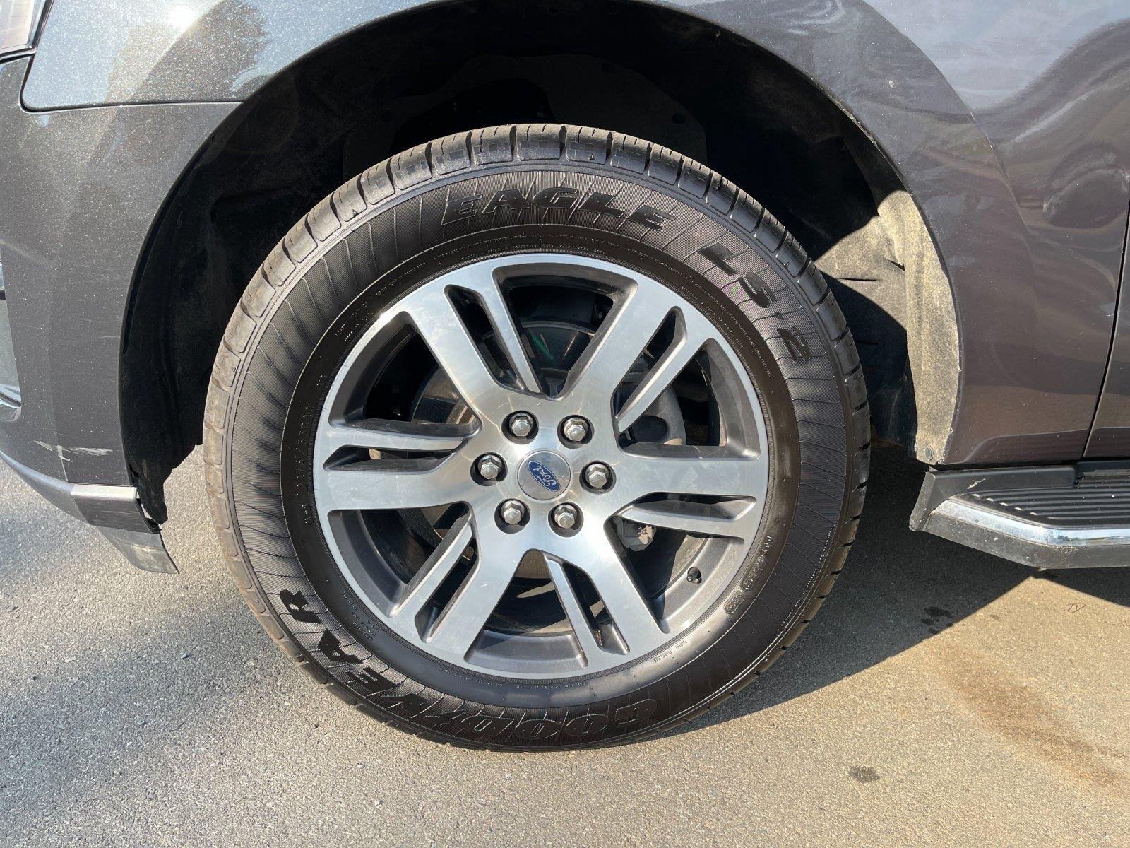 Used 2023 Dark Matter Gray Ford Limited image 10