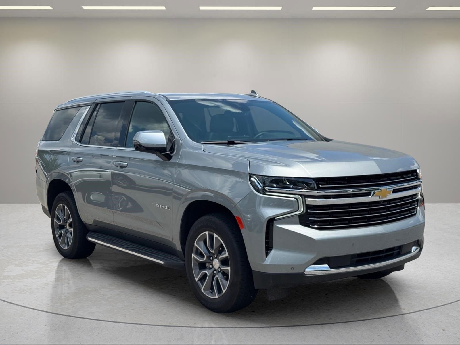 Used 2024 Sterling Gray Metallic Chevrolet LT image 7