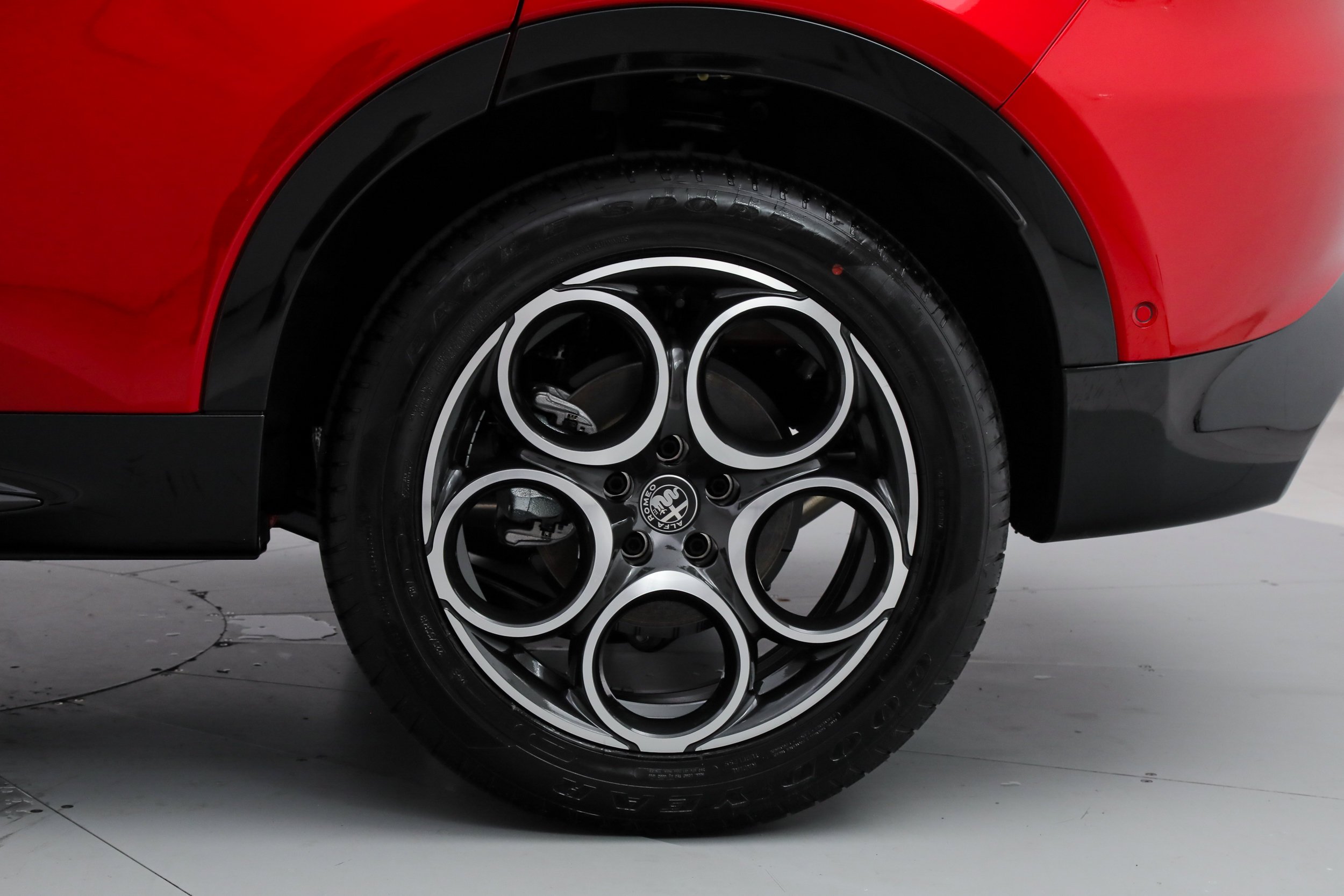 New 2026 Rosso Brera (Red) Exterior Paint Alfa Romeo Sprint image 19