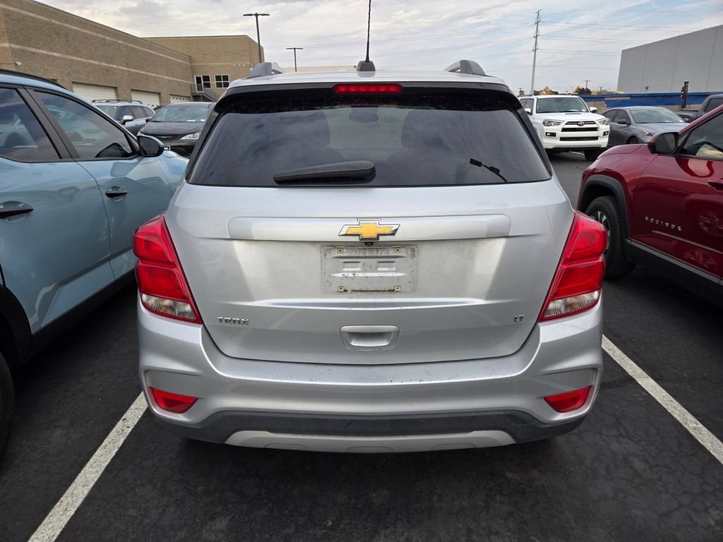 Used 2019 SILVER ICE METALLIC Chevrolet LT image 3