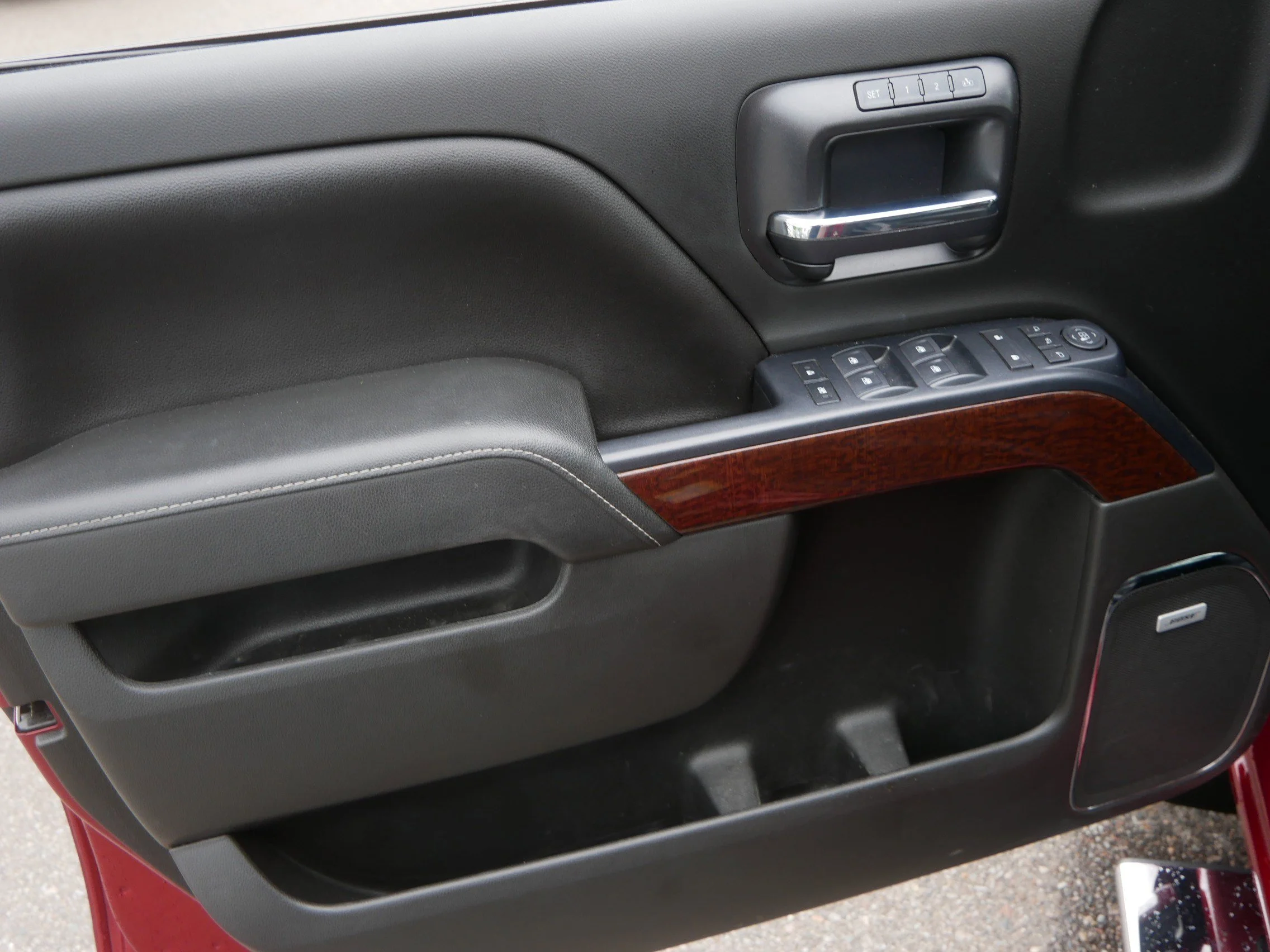 Used 2018 Red Quartz Tintcoat GMC SLT image 20