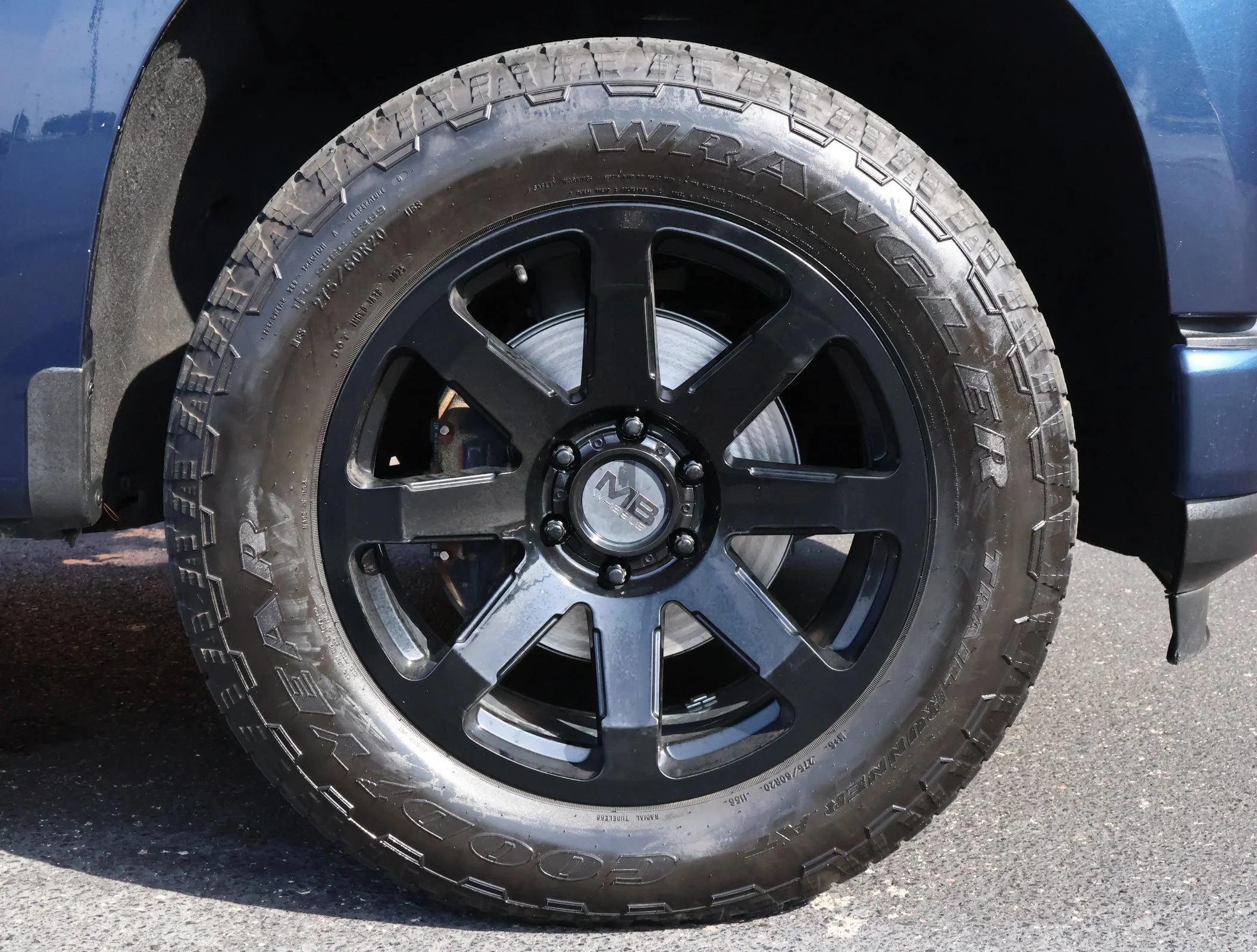 Used 2022 Northsky Blue Metallic Chevrolet RST image 22
