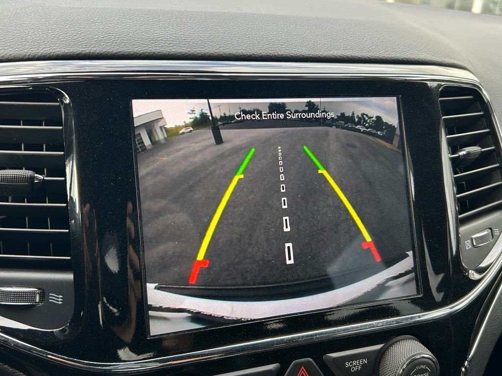 Used 2020 White Jeep Trailhawk image 28