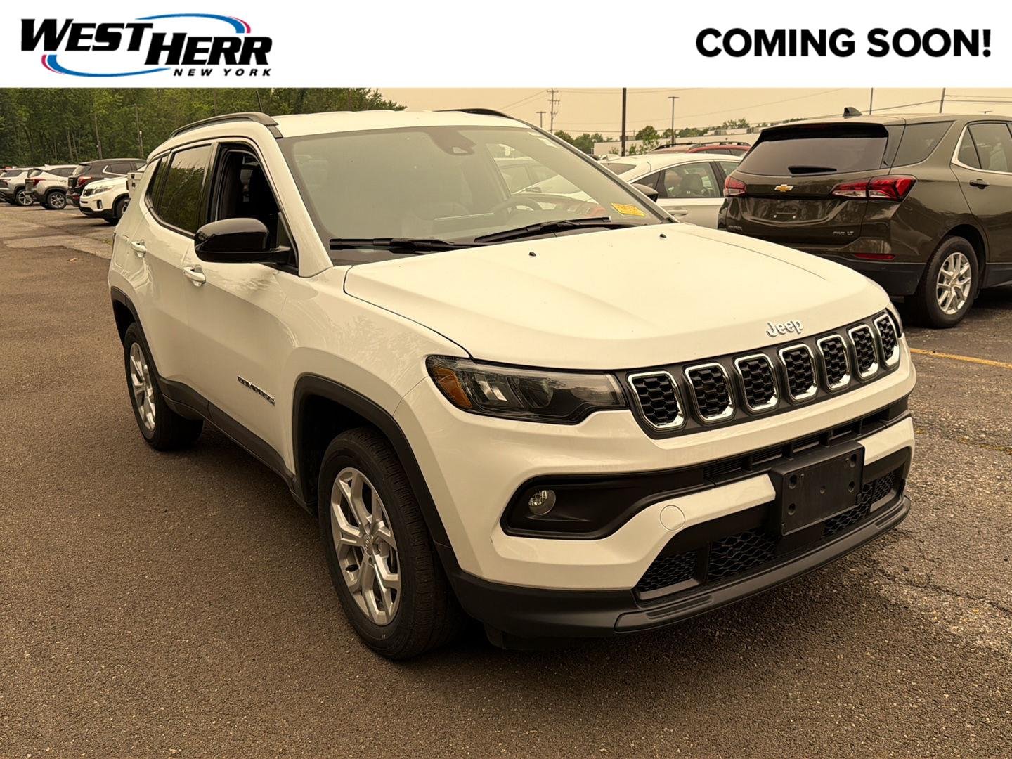 Used 2024 Bright White Clearcoat Jeep Latitude image 1