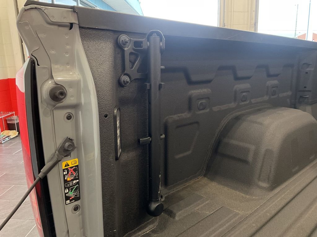 Used 2024 Gray GMC Elevation image 12