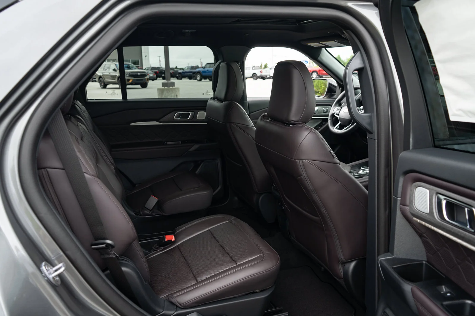 New 2027 Carbonized Gray Metallic Ford Platinum™ image 39