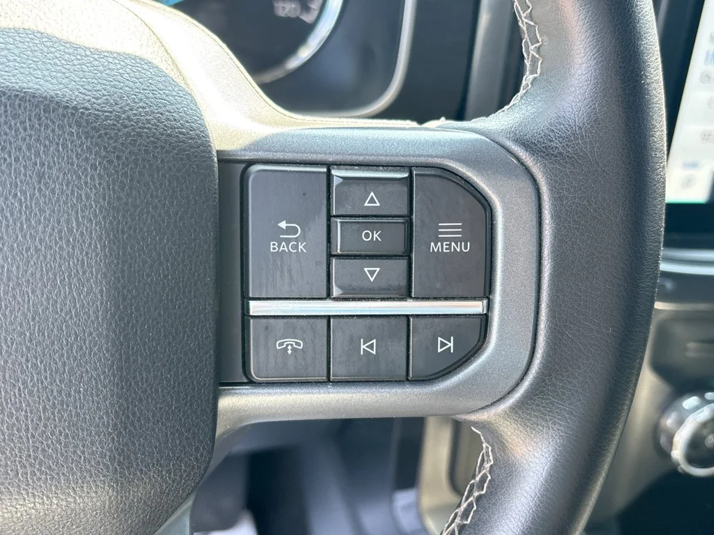 Certified Used 2023 Oxford White Ford XLT image 30